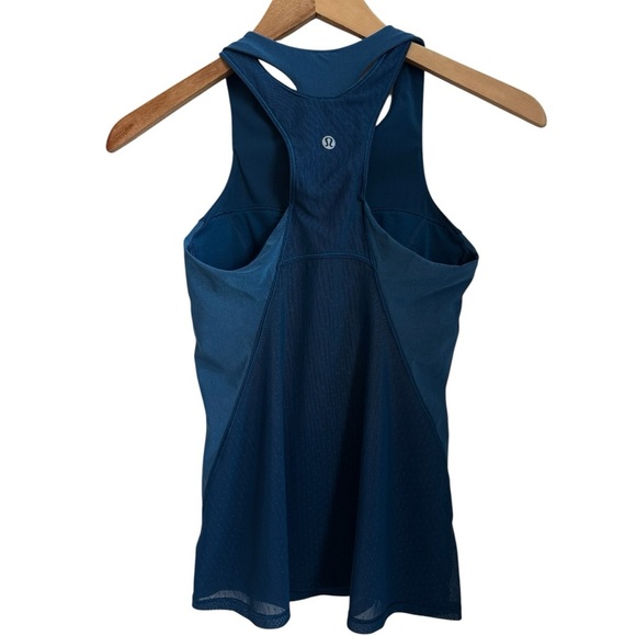 LULULEMON | Body Con Tank in Poseidon |‎ Built-in-Bra Luxtreme Mesh Yoga Top | 4 - Picture 8 of 8